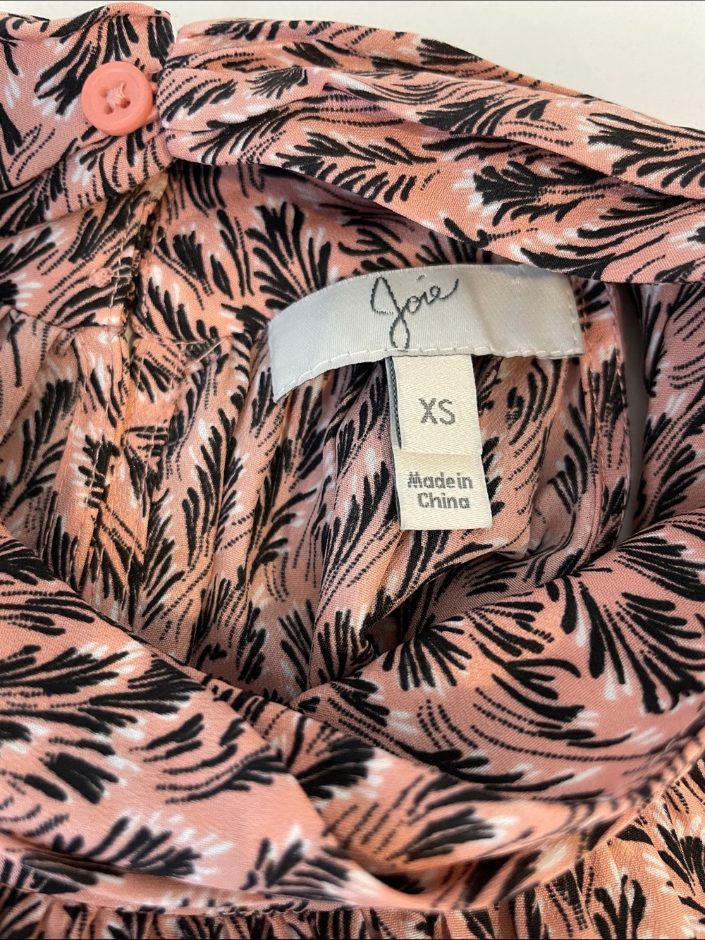 Joie Pink and Black Printed Halter Blouse • XS - Picture 2 of 12